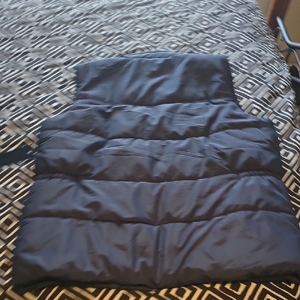 Weekend Women's Navy Blue Quilted Vest - Picture 3 of 4